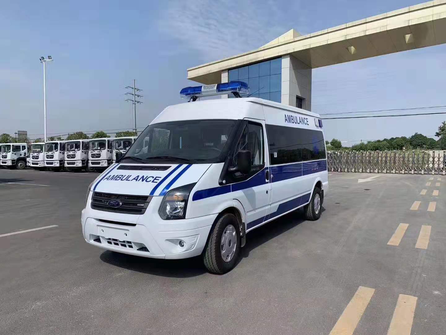 福特新世代V348救護車(長軸中頂)圖片3